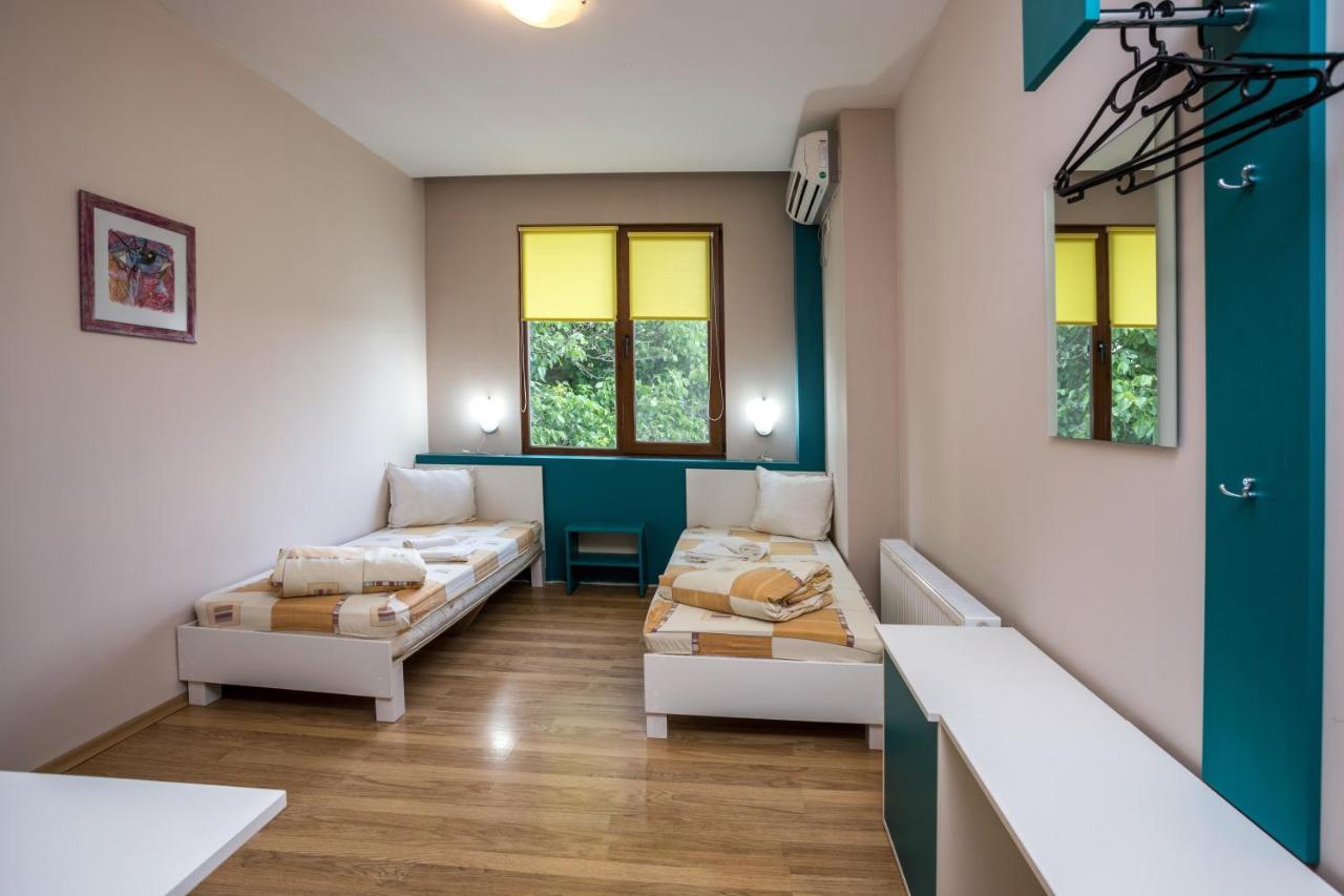 Hanovete Hotel Pliska Esterno foto