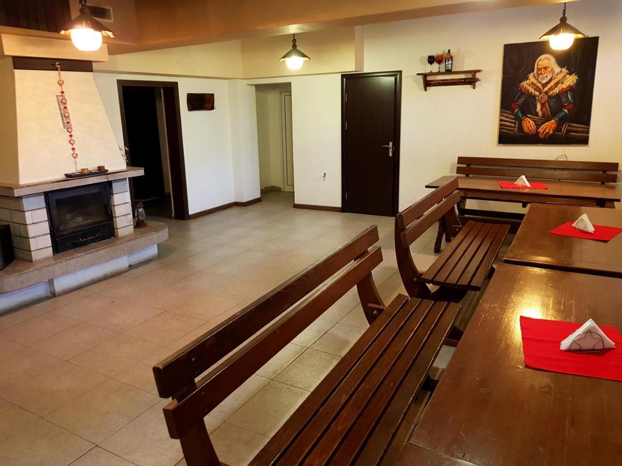 Hanovete Hotel Pliska Esterno foto